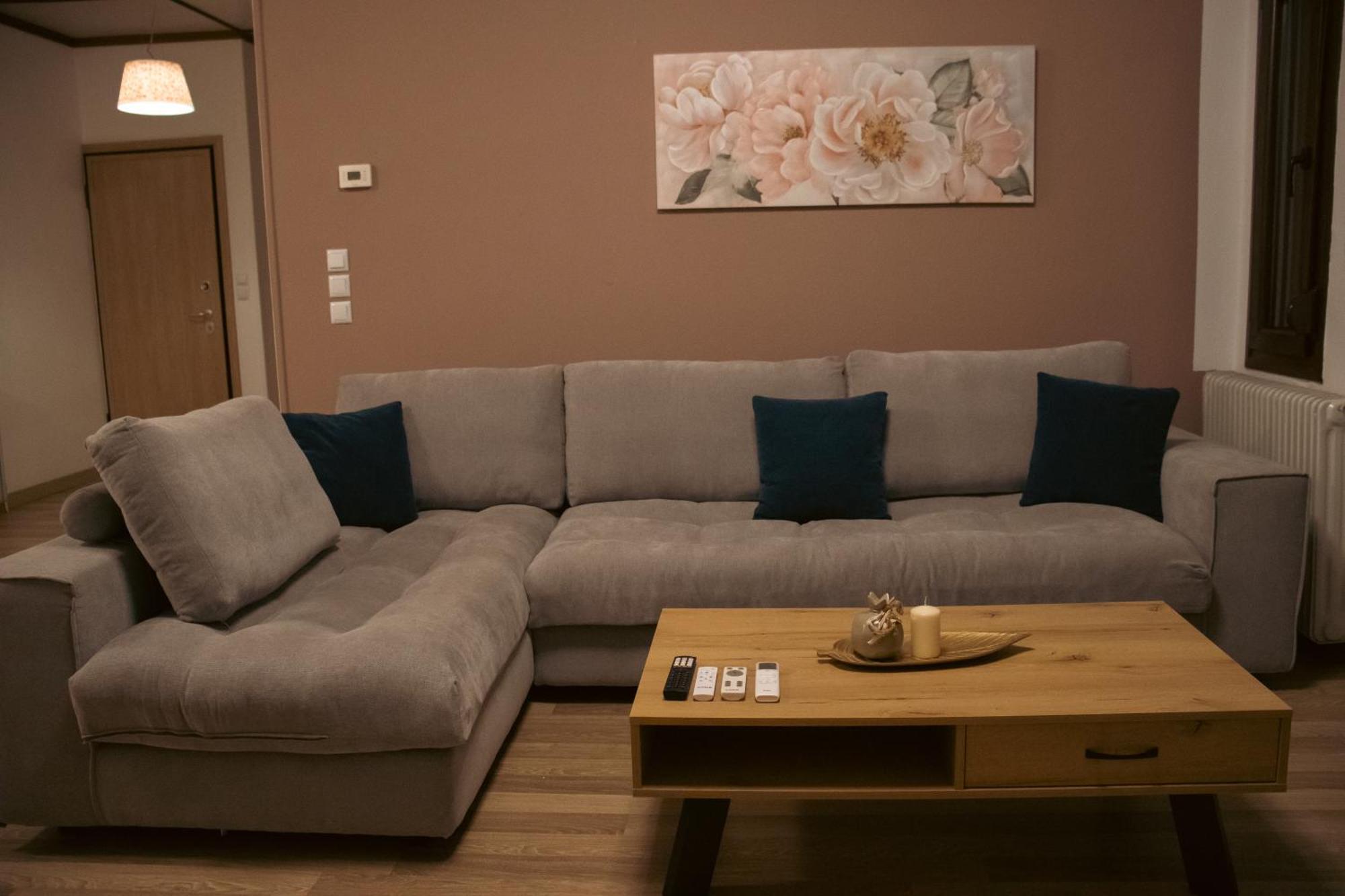 Emily Apartment 5 Hriszúpoli Kültér fotó